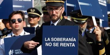 Pilotos Mexicanos Protesta: Exigen Prohibir Contratación de Extranjeros