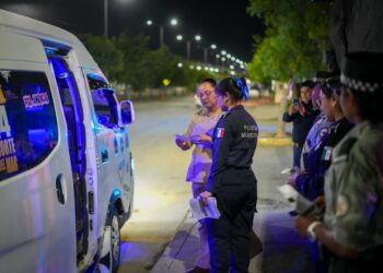 Policía de Cancún Intensifica la Seguridad en Paraderos con el Operativo “Paradero Seguro”