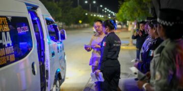 Policía de Cancún Intensifica la Seguridad en Paraderos con el Operativo “Paradero Seguro”
