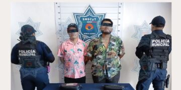 Portación de arma prohibida deja dos detenidos en Cancún