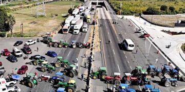 Productores Agrícolas Bloquean Carreteras en Zacatecas Contra la Ley de Aguas