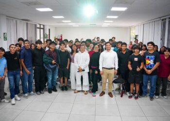 Realizan taller de lengua maya para fortalecer la identidad cultural en Playa del Carmen