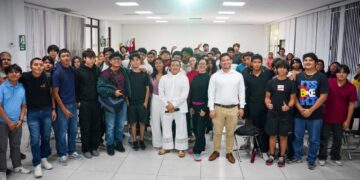 Realizan taller de lengua maya para fortalecer la identidad cultural en Playa del Carmen