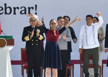 Sheinbaum recuerda el abandono pasado y celebra avances de la 4T