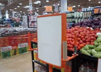 Sorprende retiro de bolsas transparentes en supermercado de Cancún