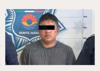 Sujeto es detenido en Cancún tras agredir a policías y conducir una unidad robada