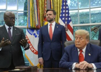 VIDEO»Trump reúne a Congo y Ruanda para firmar pacto clave de paz en África Central»