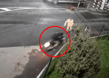 #VIDEO | Ucraniano protagoniza un dramático intento de fuga en motocicleta hacia Rumanía