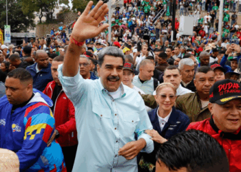 Caracas Denuncia “Robo Descarado” de Buque: Un Acto de Piratería Internacional