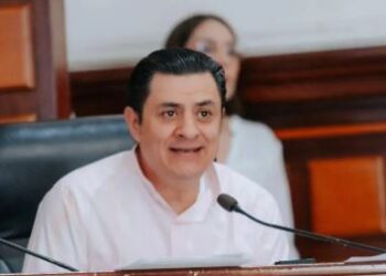 Vecinos de Huentitán Estallan Contra Regidor por Frenar Transporte Público