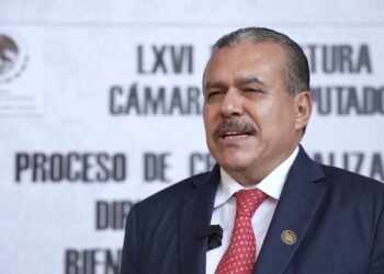 Diputado del PT Ebrio grita “SOY DIPUTADO de AQUi, HIJO de TU PUTA MADRE” Mientras Agrede a Guardias en Metepec