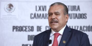 Diputado del PT Ebrio grita “SOY DIPUTADO de AQUi, HIJO de TU PUTA MADRE” Mientras Agrede a Guardias en Metepec