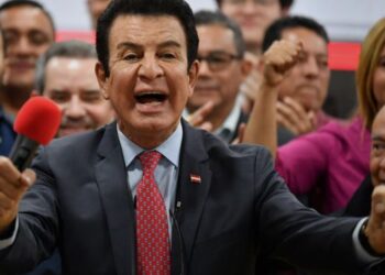 «Manipulación Electoral: Nasralla atribuye a Trump su caída en el conteo de votos en Honduras»