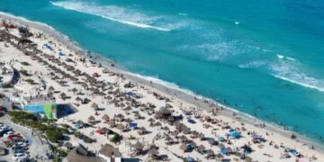 Turistas estadounidenses incrementan sus viajes a destinos cálidos; Cancún entre los favoritos para fin de año