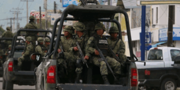 Movilización por amenaza de bomba en tienda de construcción en Tamaulipas