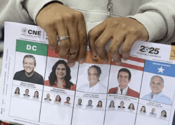 Autoridad Electoral Declara "Empate Técnico" con el Conteo Incompleto