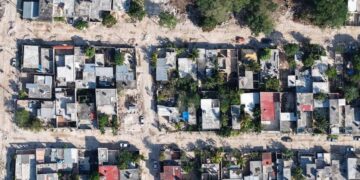 Supervisa Ana Paty Peralta avance de obra de agua potable y drenaje sanitario en la colonia Los Pinos