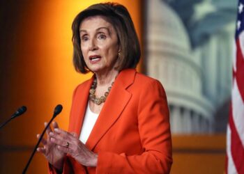 Con la vista puesta en 2026: Pelosi asegura que los demócratas recuperarán la Cámara en EE.UU.