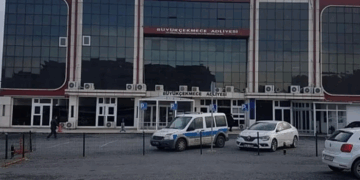 Funcionario Judicial Huye de Turquía Tras Robar 25 Kilos de Oro