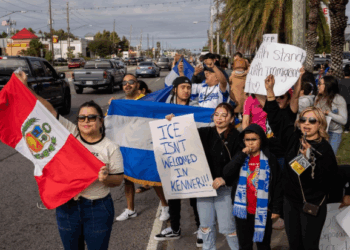 Retención Ilegal de Niños Migrantes Supera el Límite Legal en EE. UU.