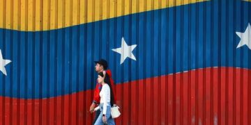 Cuba denuncia que la ofensiva de EE.UU. contra Venezuela busca asfixiar a la isla y apoderarse de los recursos energéticos de la región