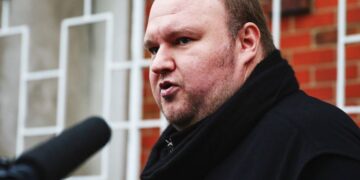 “Zelenski ya está fuera”: Kim Dotcom lanza una advertencia alarmante sobre Ucrania