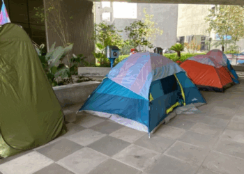 Colectivos exigen la tipificación del transfeminicidio en Nuevo León mediante un plantón