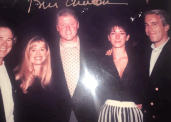 Nuevas Fotos de Jeffrey Epstein Publicadas por Demócratas Revelan Conexión con Donald Trump
