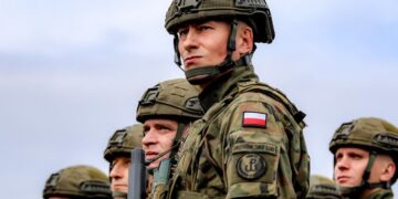 Polonia dice estar lista para defenderse de Alemania y desata polémica interna