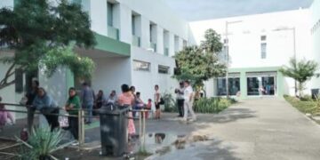 Desabasto en IMSS–Bienestar de Playa del Carmen agrava crisis laboral y atención a pacientes
