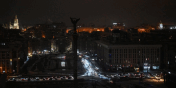 Zelensky declara estado de emergencia eléctrica en Ucrania tras incesantes ataques rusos