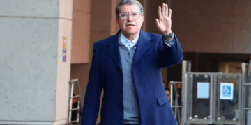 Ricardo Monreal afirma que el cargo de embajador en Reino Unido no es un exilio político para Gertz Manero