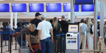 Nevadas en Estados Unidos afectan vuelos hacia y desde Cancún