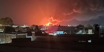 Alerta en Guanajuato por fuerte explosión de combustible en Villagrán