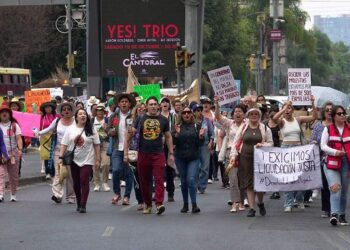 Bloqueo de estudiantes de la Universidad Pedagógica Nacional por incumplimiento de la SEP