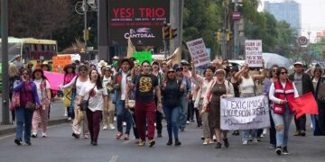 Bloqueo de estudiantes de la Universidad Pedagógica Nacional por incumplimiento de la SEP