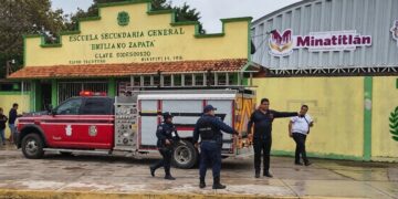 Caos en escuela: Perros Pitbull atacan a siete alumnos en Minatitlán