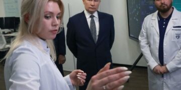 «Rusia inicia el uso de una nueva terapia innovadora contra el cáncer»