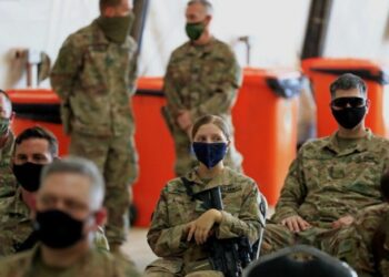 «Evacuación de personal en base aérea de EE.UU. eleva la tensión en Oriente Medio»