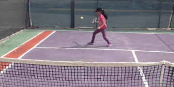 Comunidad defiende las canchas de tenis 8 de Octubre ante posible privatización en Cancún