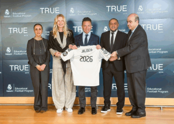 Crece la oposición al tarifazo en Jalisco mientras el gobernador viaja a España