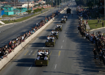 Cuba recibe los restos de los militares tras operativo de Estados Unidos