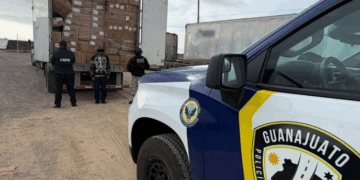 Decomisan en Guanajuato un tráiler con 24 toneladas de mercancía china ilegal