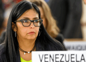 Delcy Rodríguez confirma resistencia ante el ataque militar de Estados Unidos