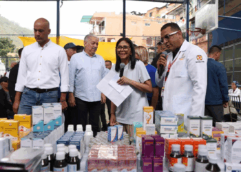 Delcy Rodríguez reafirma que en la nación hay un gobierno que manda