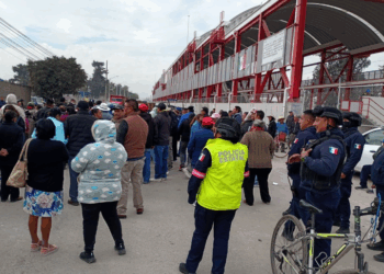 Ejidatarios bloquean las obras del Tren Suburbano para exigir soluciones inmediatas