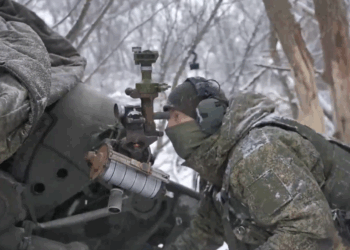 «El avance estratégico de la artillería rusa en el frente de batalla»