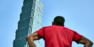 Escalada sin seguridad marca una proeza histórica en Taiwán