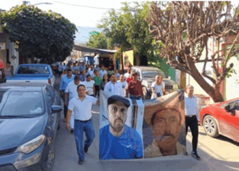 Exigen justicia por la desaparición del líder de Aquila y su abogado