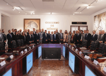 Impulso estratégico a la industria automotriz en reunión con Claudia Sheinbaum